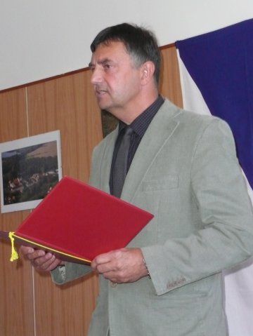 p1000483