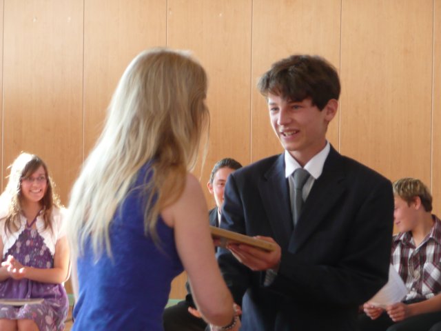 p1000552