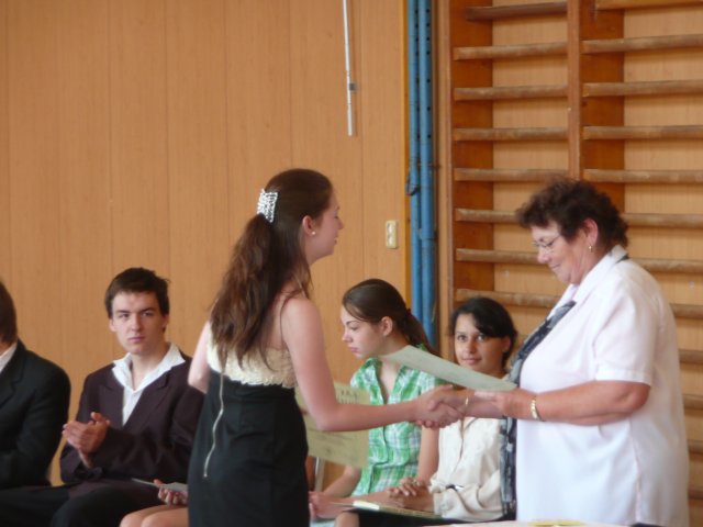 p1000568
