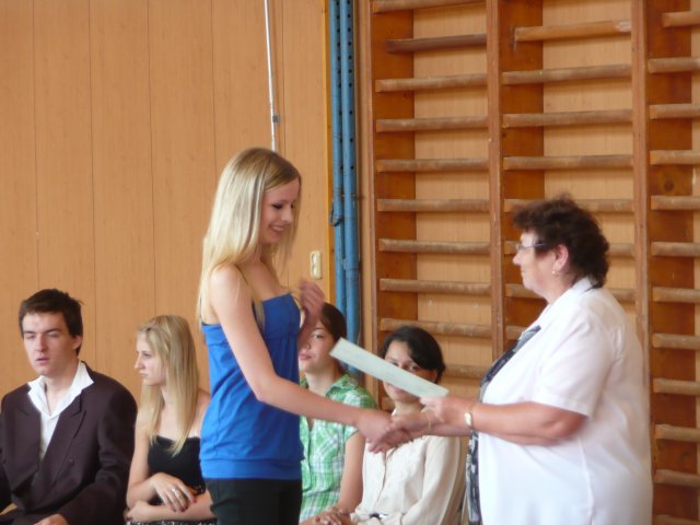 p1000571