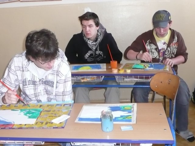 DEN ZEMĚ 20. 4. 2011 v areálu školy