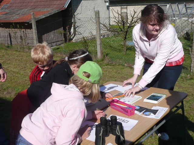DEN ZEMĚ 20. 4. 2011 v areálu školy