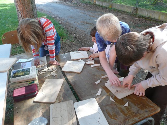 DEN ZEMĚ 20. 4. 2011 v areálu školy