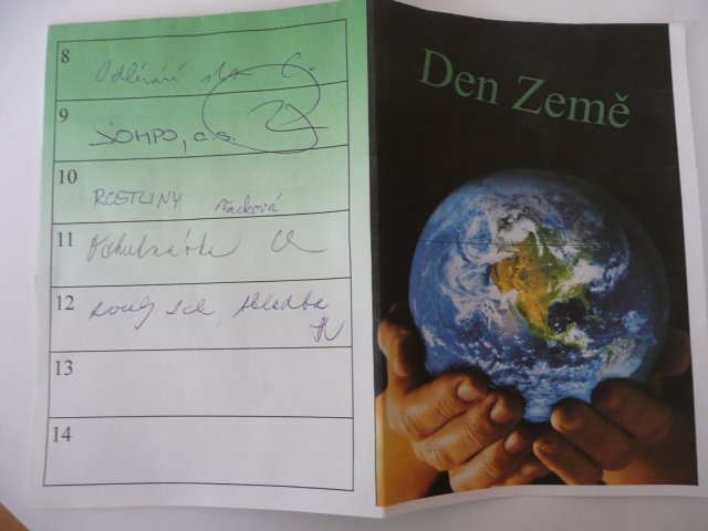 DEN ZEMĚ 20. 4. 2011 v areálu školy