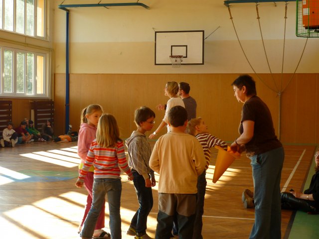 DEN ZEMĚ 20. 4. 2011 v areálu školy