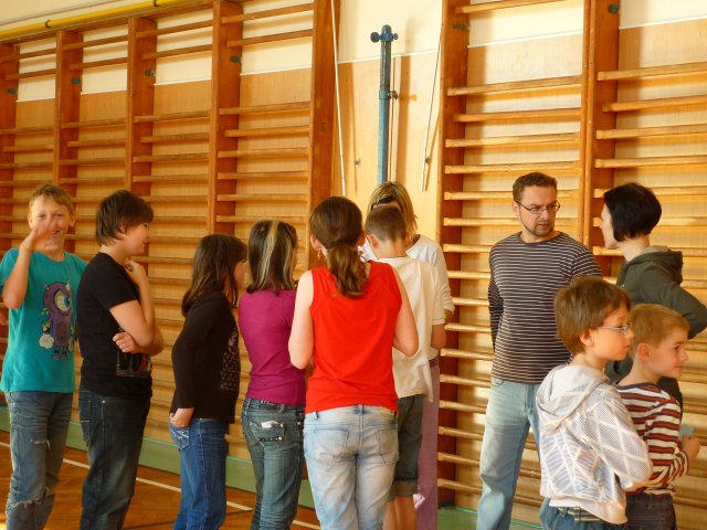 DEN ZEMĚ 20. 4. 2011 v areálu školy