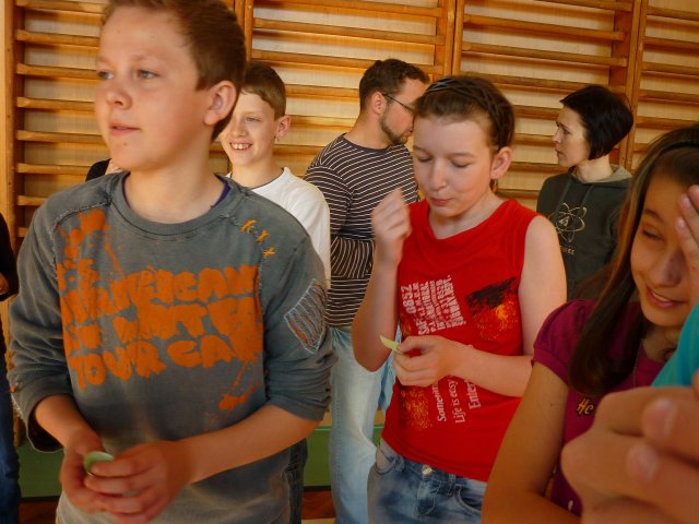 DEN ZEMĚ 20. 4. 2011 v areálu školy
