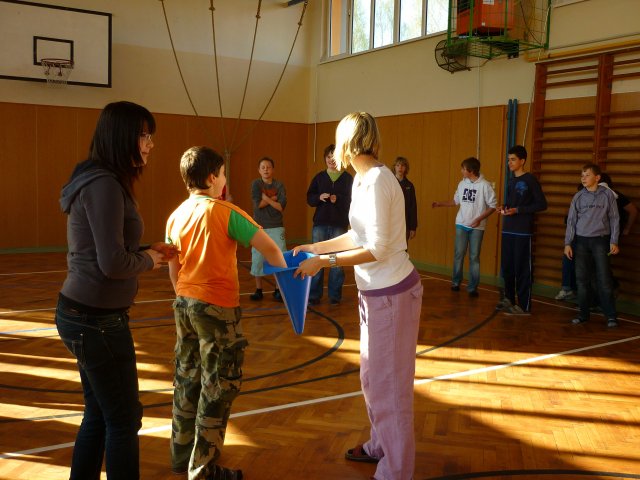 DEN ZEMĚ 20. 4. 2011 v areálu školy