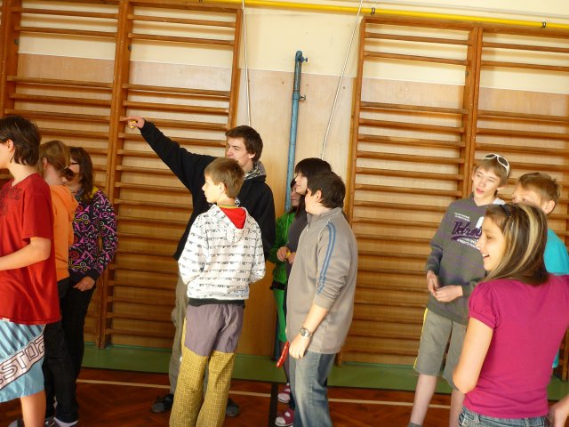 DEN ZEMĚ 20. 4. 2011 v areálu školy