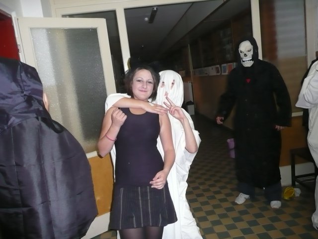 Halloween party v tělocvičně školy 26.10.2010