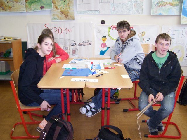 Projektový den žáků 8. a 9. ročníku  matematické gramotnosti - Rozumíme penězům