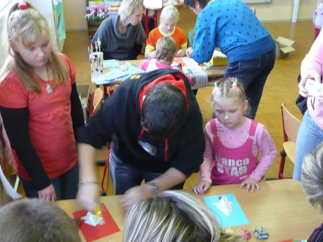 Vánoční dílna konaná v sobotu 27.11.2010  v prostorách školy