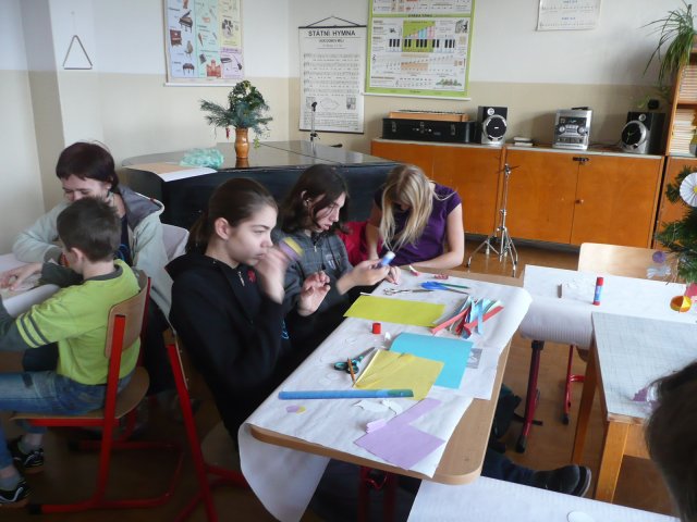 Vánoční dílna konaná v sobotu 27.11.2010  v prostorách školy