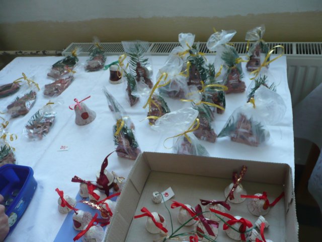 Vánoční dílna konaná v sobotu 27.11.2010  v prostorách školy