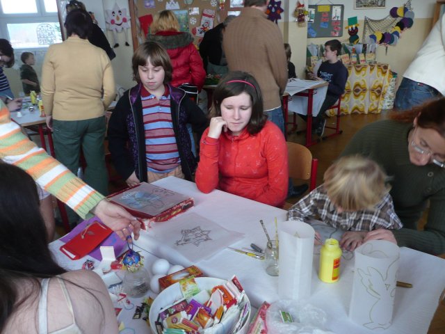 Vánoční dílna konaná v sobotu 27.11.2010  v prostorách školy
