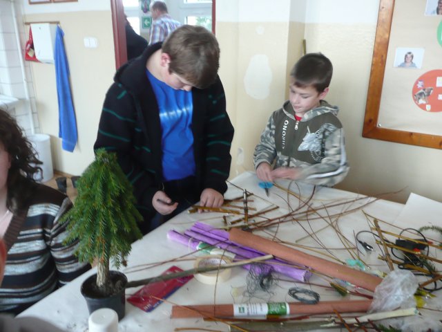 Vánoční dílna konaná v sobotu 27.11.2010  v prostorách školy