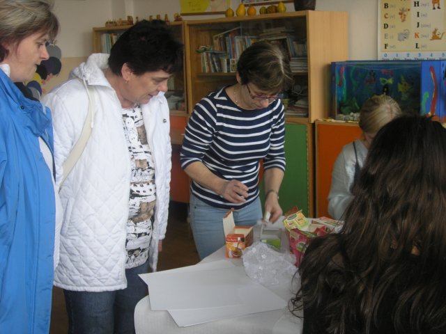 Vánoční dílna konaná v sobotu 27.11.2010  v prostorách školy