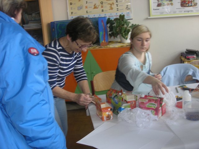 Vánoční dílna konaná v sobotu 27.11.2010  v prostorách školy