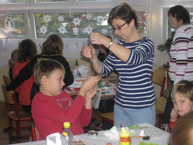Vánoční dílna konaná v sobotu 27.11.2010  v prostorách školy