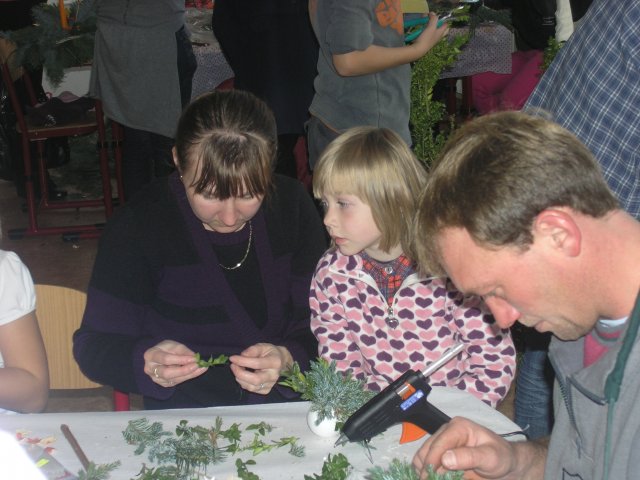 Vánoční dílna konaná v sobotu 27.11.2010  v prostorách školy