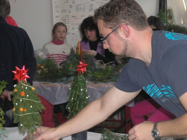 Vánoční dílna konaná v sobotu 27.11.2010  v prostorách školy