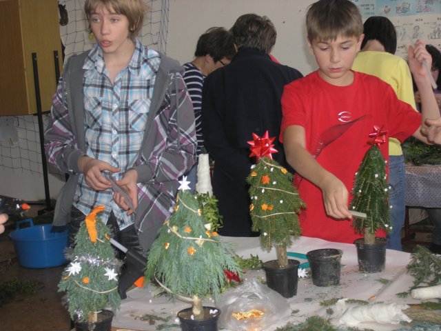 Vánoční dílna konaná v sobotu 27.11.2010  v prostorách školy