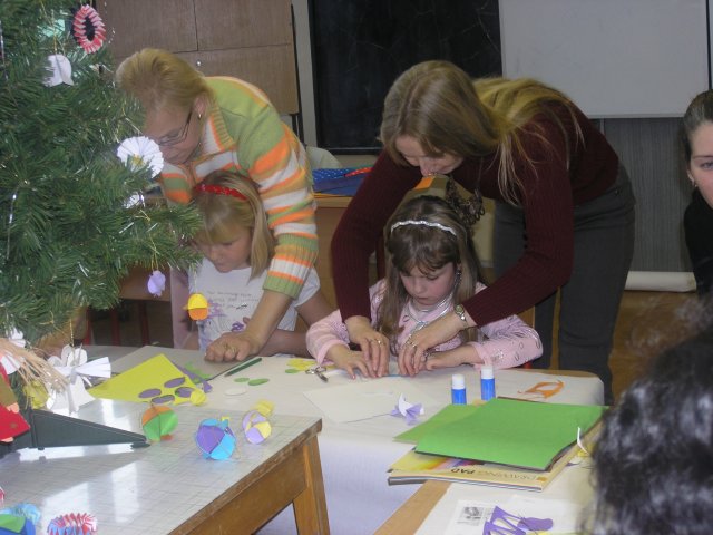 Vánoční dílna konaná v sobotu 27.11.2010  v prostorách školy