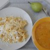 mrkvová polévka s rýží, nudle s tvarohem