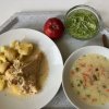 květáková polévka s vejci, citrónové kuře, brambor