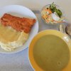 chřestová polévka, kuřecí řízek, bramborová kaše