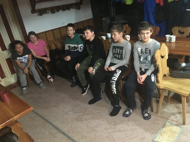 20220111_195229072_ios