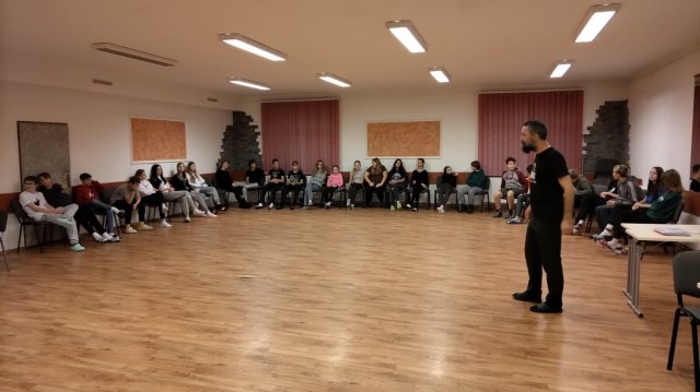 photo-2023-01-28-19-50-37
